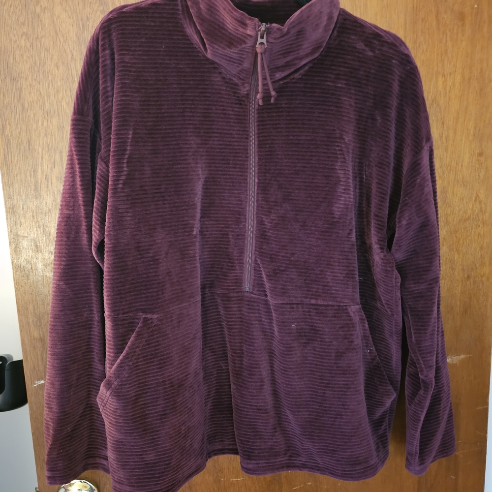 L.L. Bean Women's Burgundy Half-Zip Sweatshirt